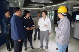 白銀市委書記蘇君來我公司調(diào)研指導(dǎo)企業(yè)經(jīng)濟(jì)運行